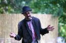 Socrate dans Sam Suffi 12 * 4368 x 2912 * (4.39MB)